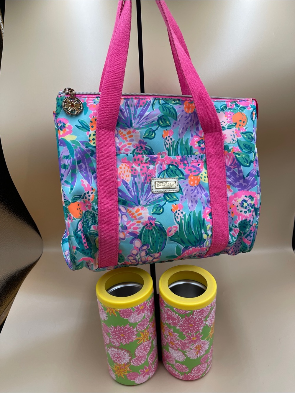 Lilly Pulitzer Aqua Floral Lunch Tote with Hot Pink Straps and 2 12oz cup holder